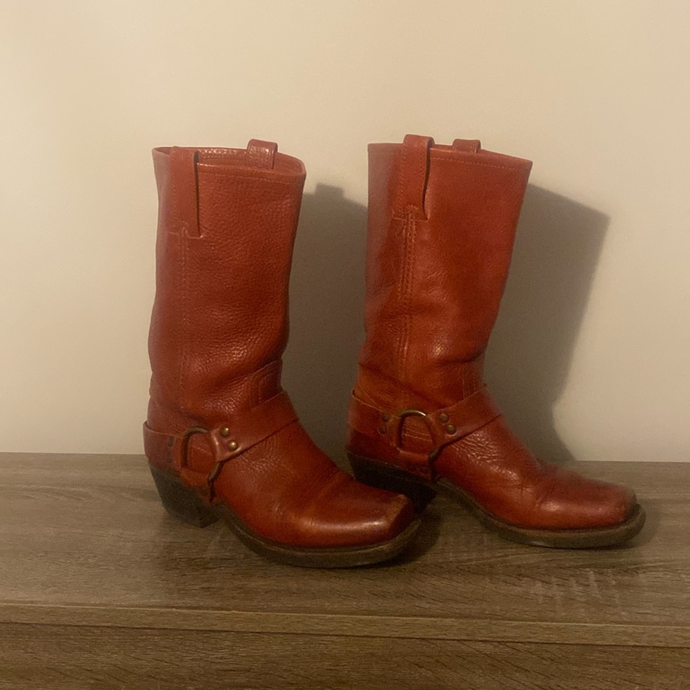 Frye Red Leather Harness Boots mid-height size 7 good condition